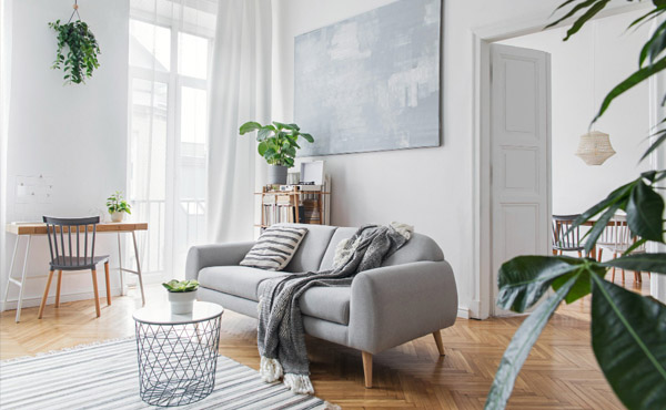 A picture of a nice living room